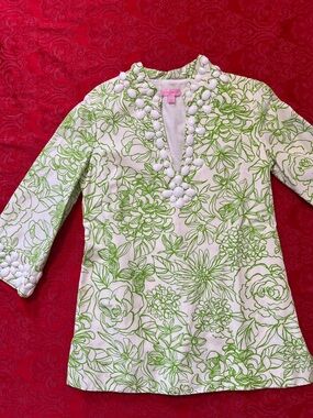 Lilly Pulitzer White Green Floral Tunic Top Size 4 Beaded Neckline Resort Preppy